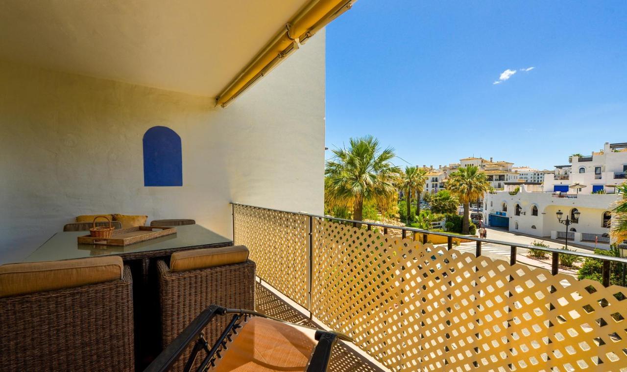 Marina Duquesa 2419 Seafront Apartment Manilva